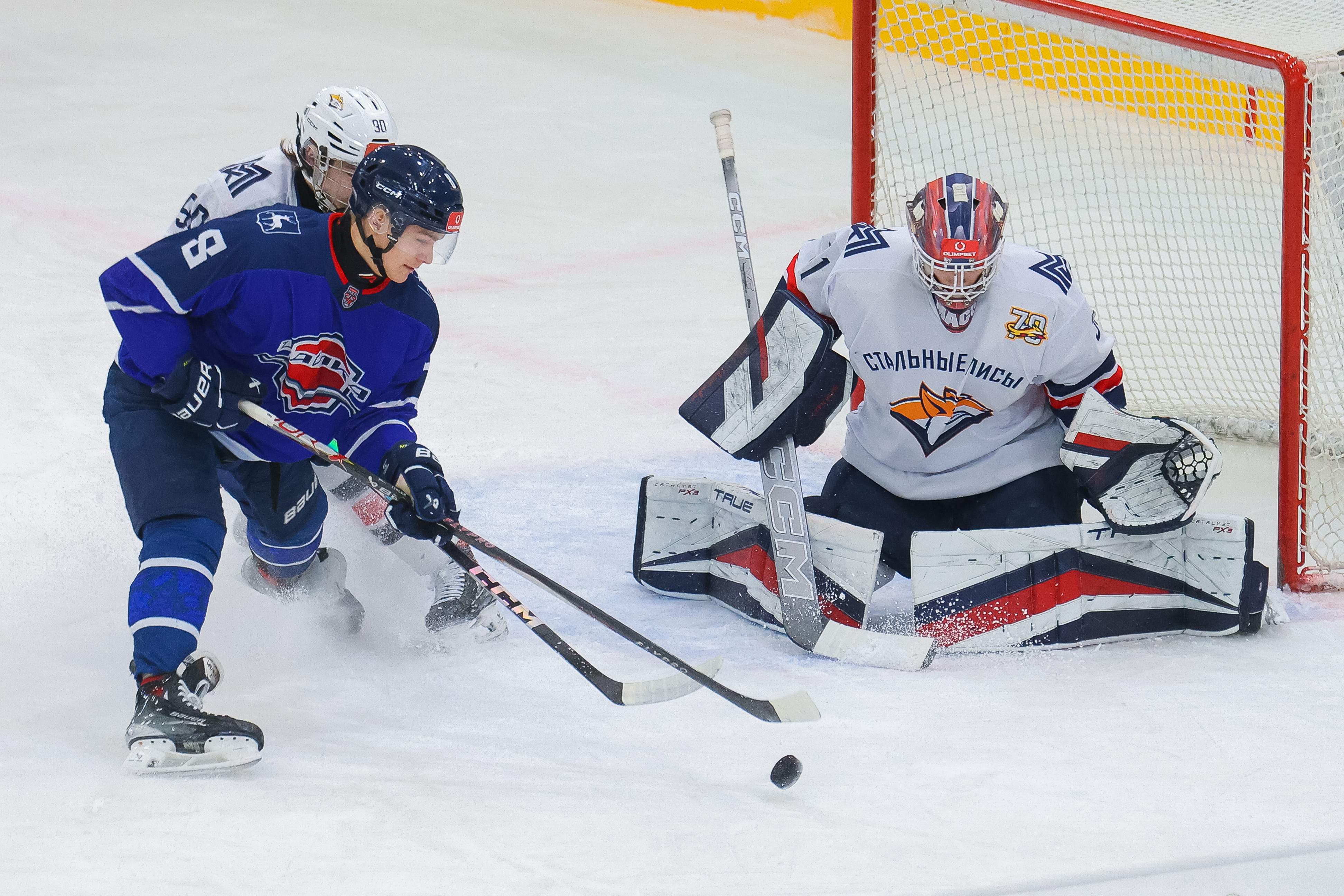 Крупное поражение в повторной игре со «Стальными Лисами»